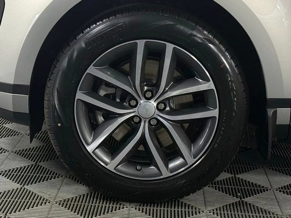 Certified 2026 Land Rover Range Rover Evoque S AWD/4WD image 9