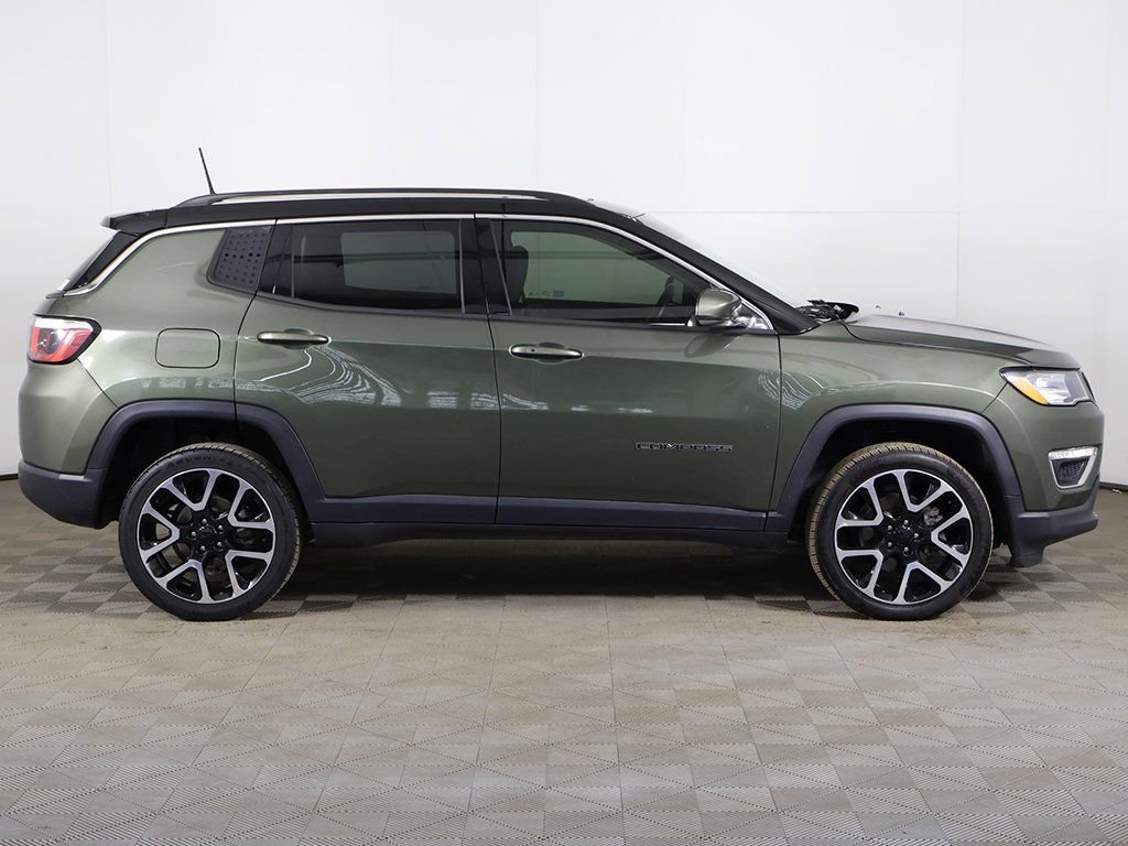 Used 2017 Jeep Compass Limited w/ Safe & Security Group AWD/4WD image 17