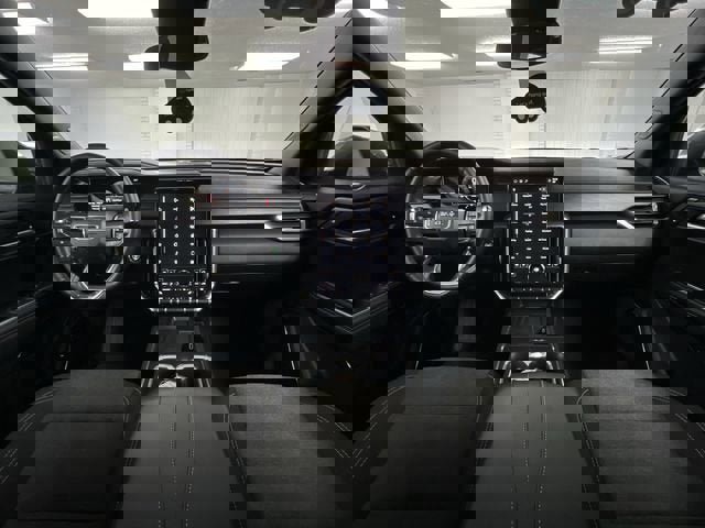 Certified 2025 GMC Acadia Elevation image 19