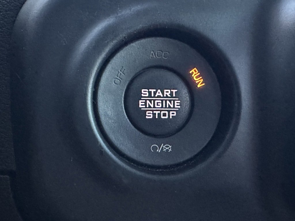 Used 2019 Jeep Wrangler Unlimited Sahara w/ Quick Order Package 24M Moab image 35