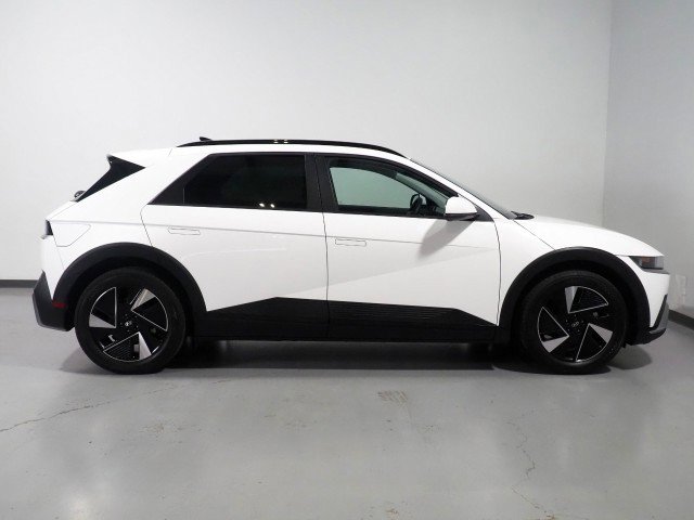 Used 2025 Hyundai Ioniq 5 SEL RWD image 4