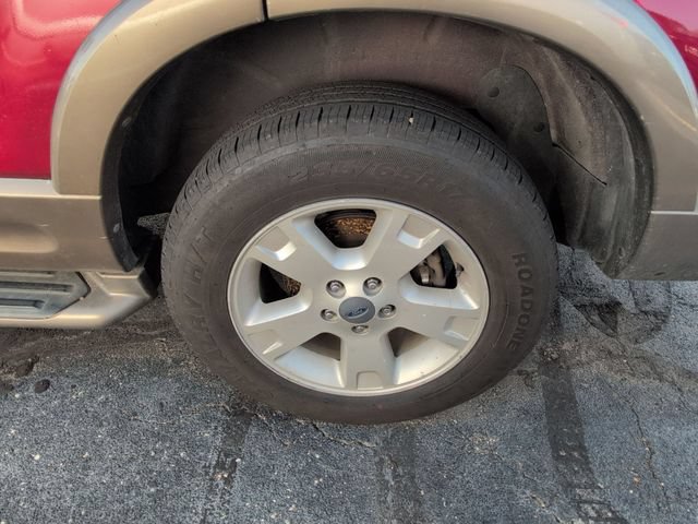 Used 2004 Ford Explorer Eddie Bauer AWD/4WD image 7