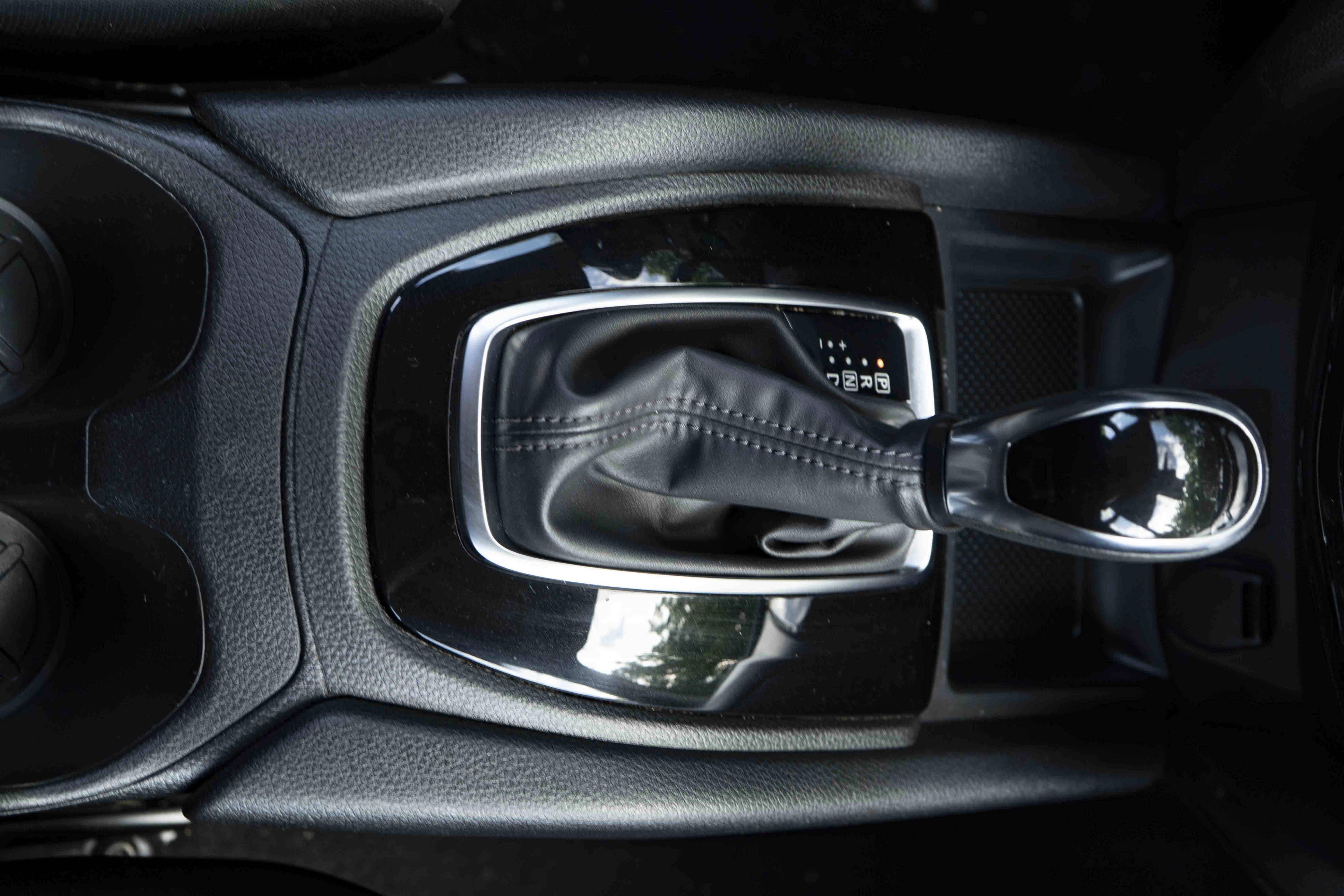 Used 2020 Nissan Rogue Sport S w/ Appearance Package FWD image 26