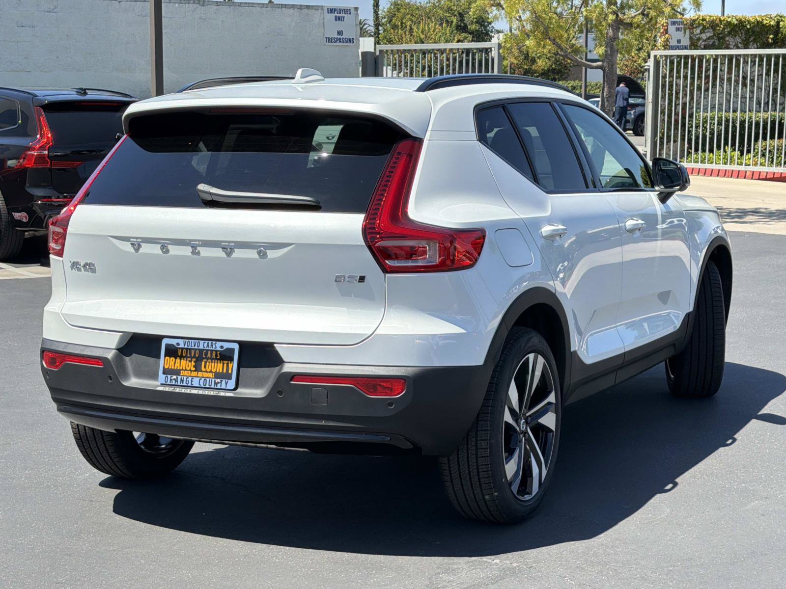 New 2026 Volvo XC40 B5 Plus w/ Protection Package Premier AWD/4WD image 6