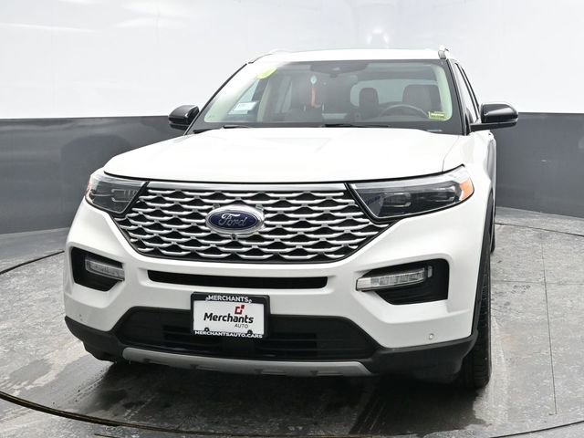 Used 2020 Ford Explorer Platinum w/ Premium Technology Package image 2