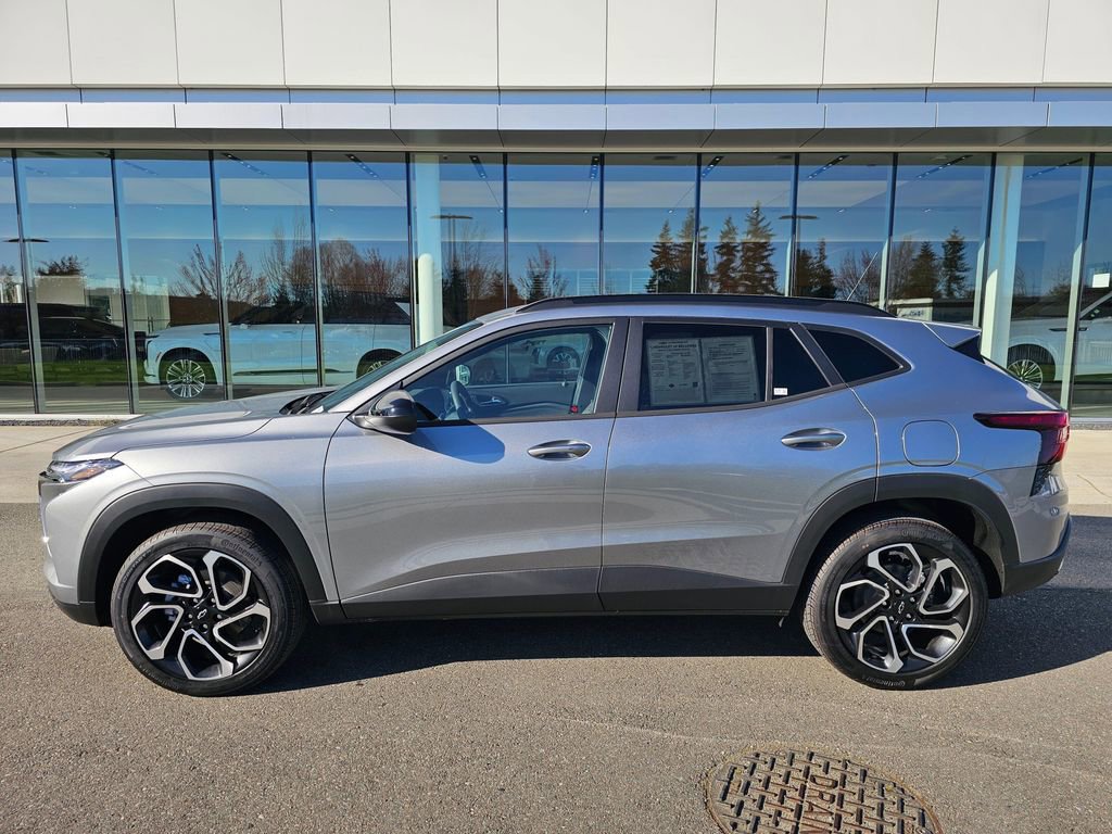 New 2026 Chevrolet Trax RS w/ Driver Confidence Package image 2