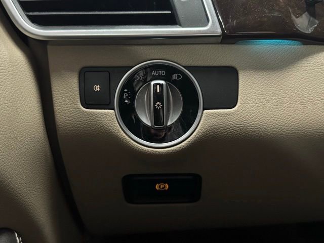 Used 2015 Mercedes-Benz GL 450 4MATIC image 30