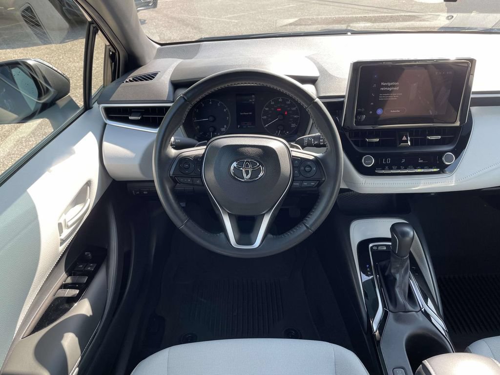 Used 2025 Toyota Corolla SE FWD image 14