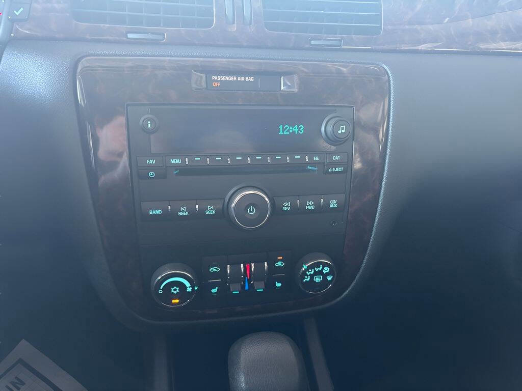 Used 2016 Chevrolet Impala LTZ FWD image 15