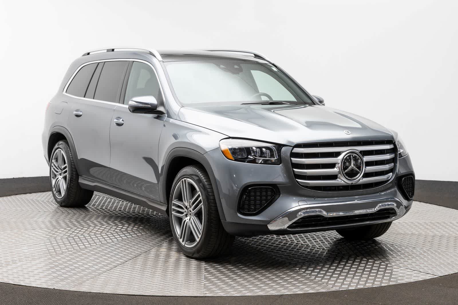 Used 2025 Mercedes-Benz GLS 450 4MATIC image 65