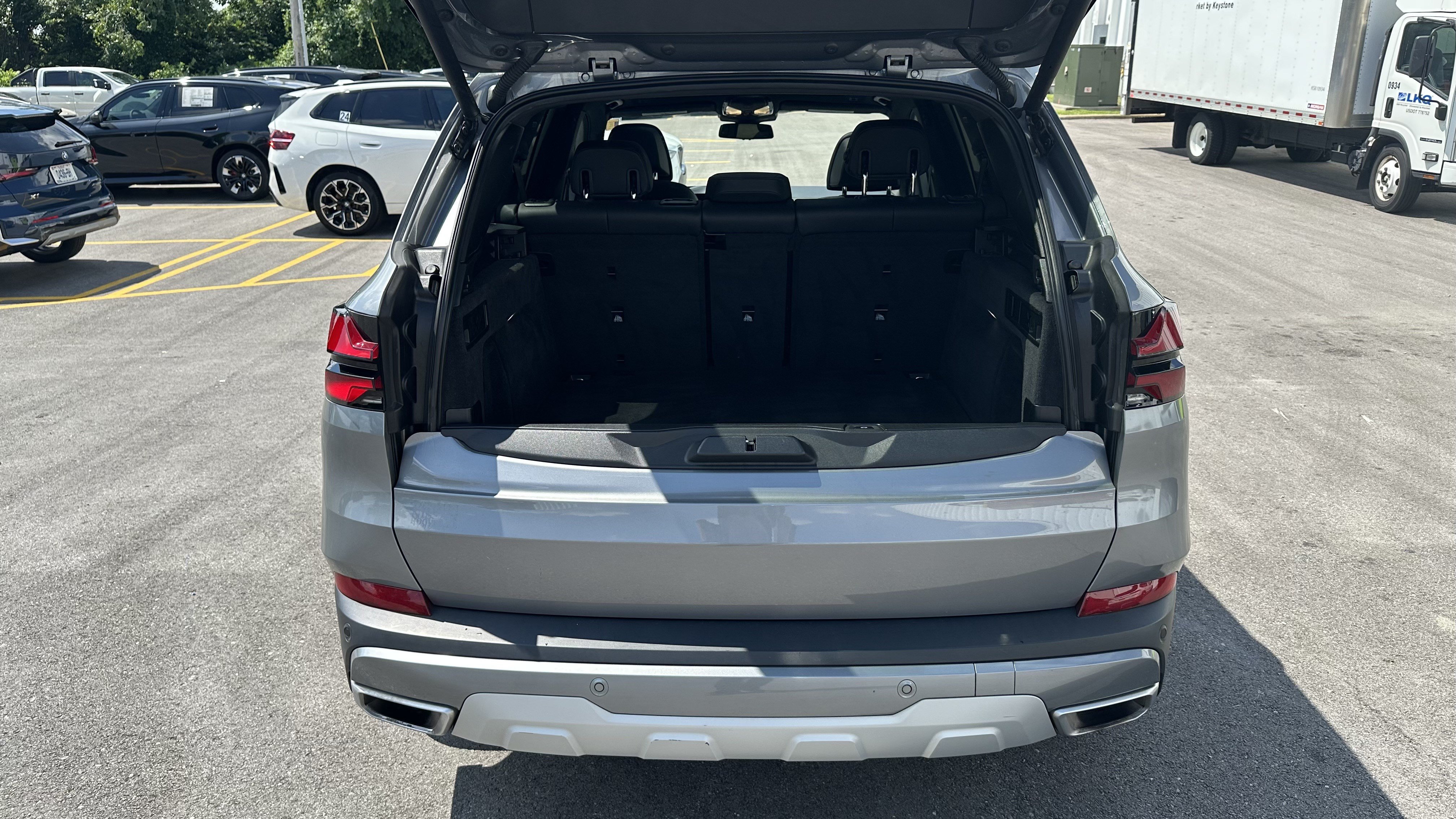 Used 2024 BMW X5 xDrive40i w/ Premium Package AWD/4WD image 33