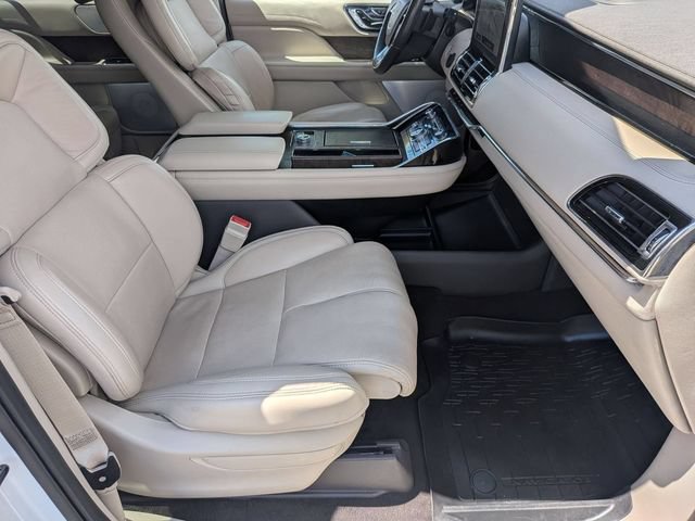 Used 2020 Lincoln Navigator Reserve w/ Luxury Package AWD/4WD image 34