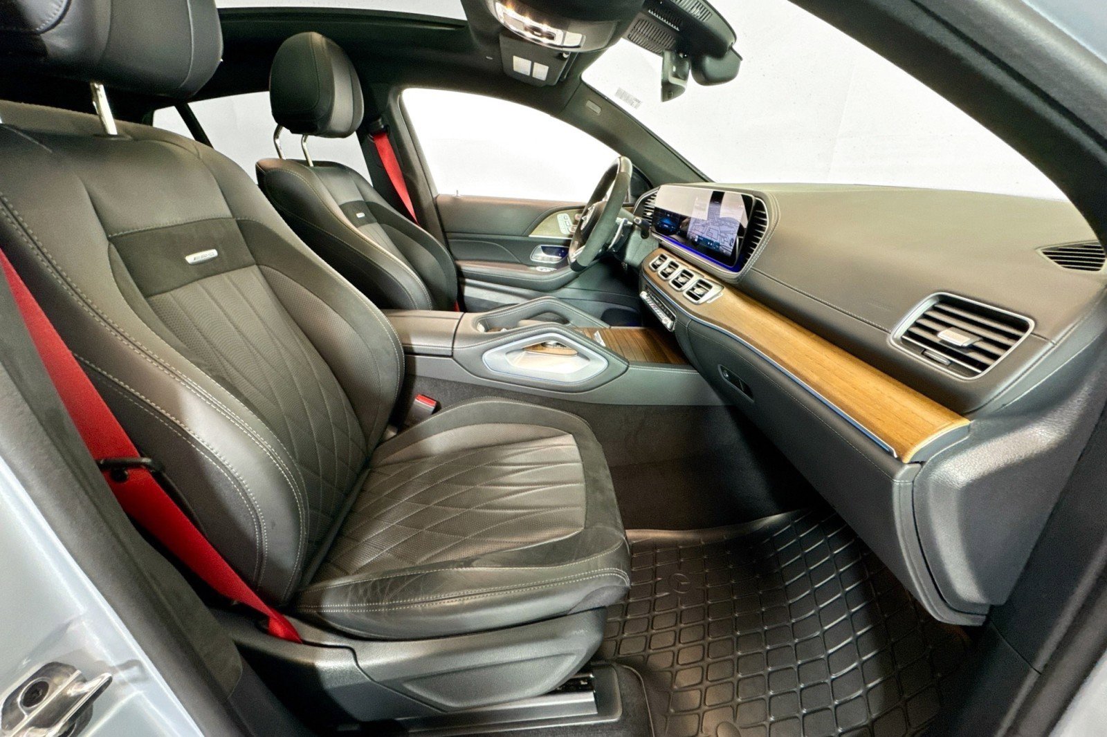 Certified 2024 Mercedes-Benz GLE 63 AMG S image 27