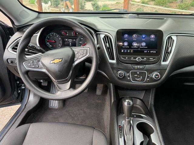 Used 2020 Chevrolet Malibu LS image 24