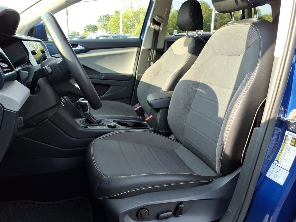 Used 2022 Volkswagen Taos SE w/ Panoramic Sunroof Package image 13