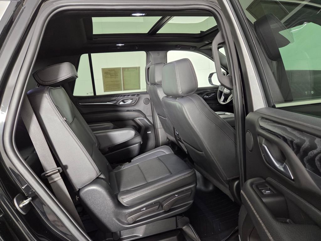 Used 2023 GMC Yukon Denali image 31