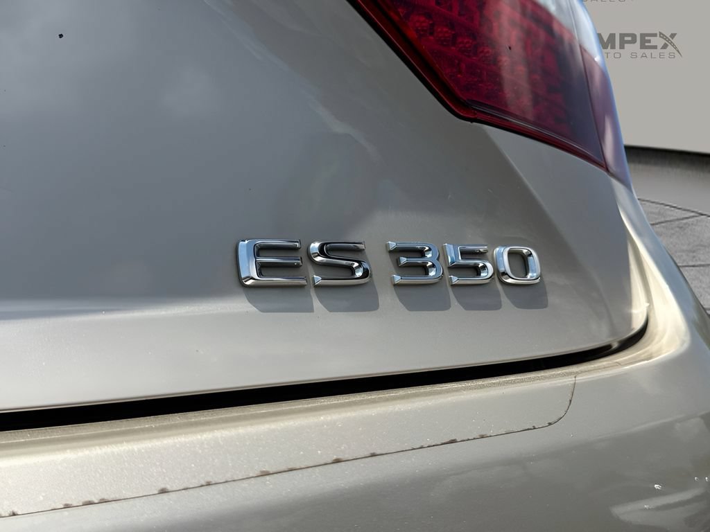 Used 2014 Lexus ES 350 w/ Luxury Package FWD image 31