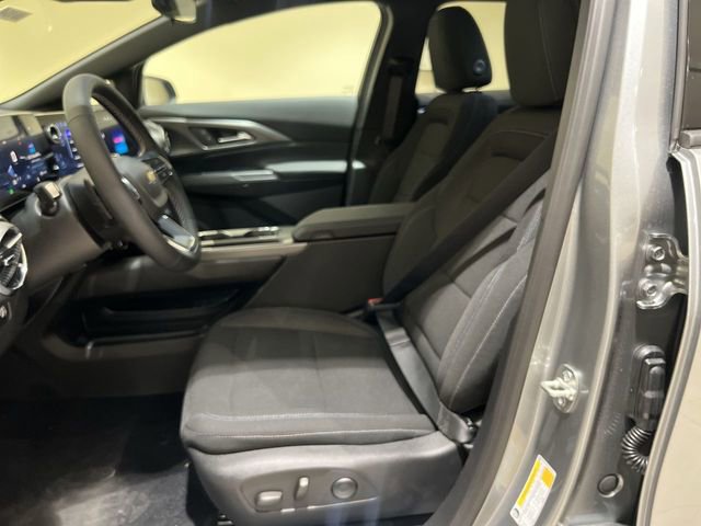 New 2026 Chevrolet Equinox EV LT image 17