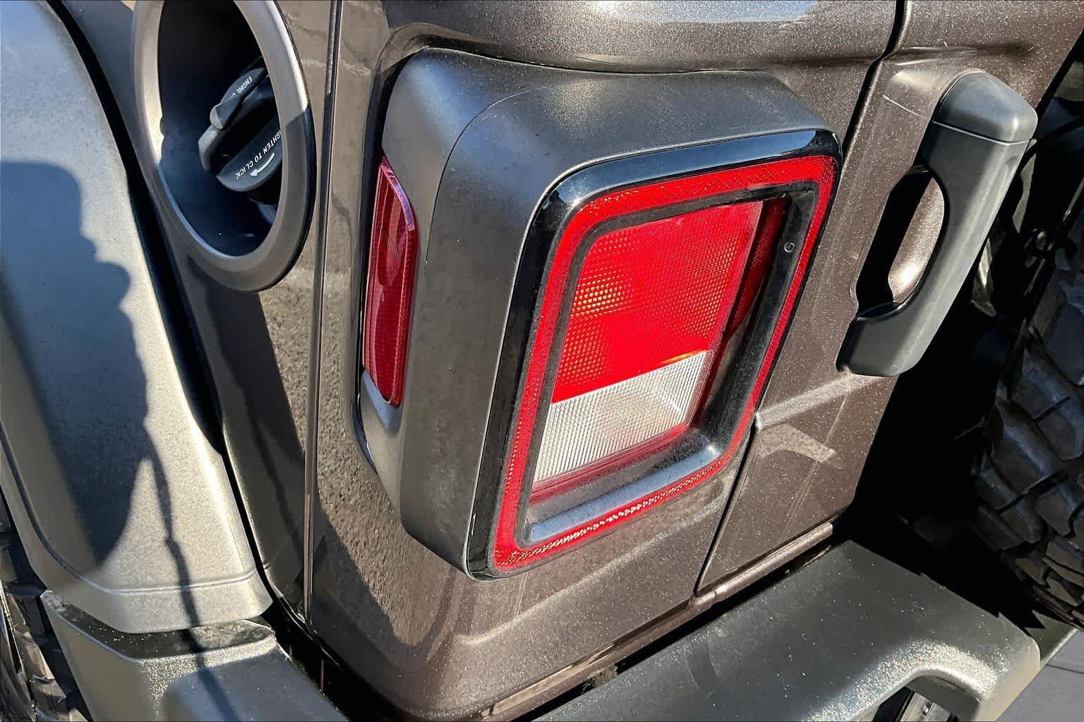 Used 2025 Jeep Wrangler Unlimited Sport AWD/4WD image 28