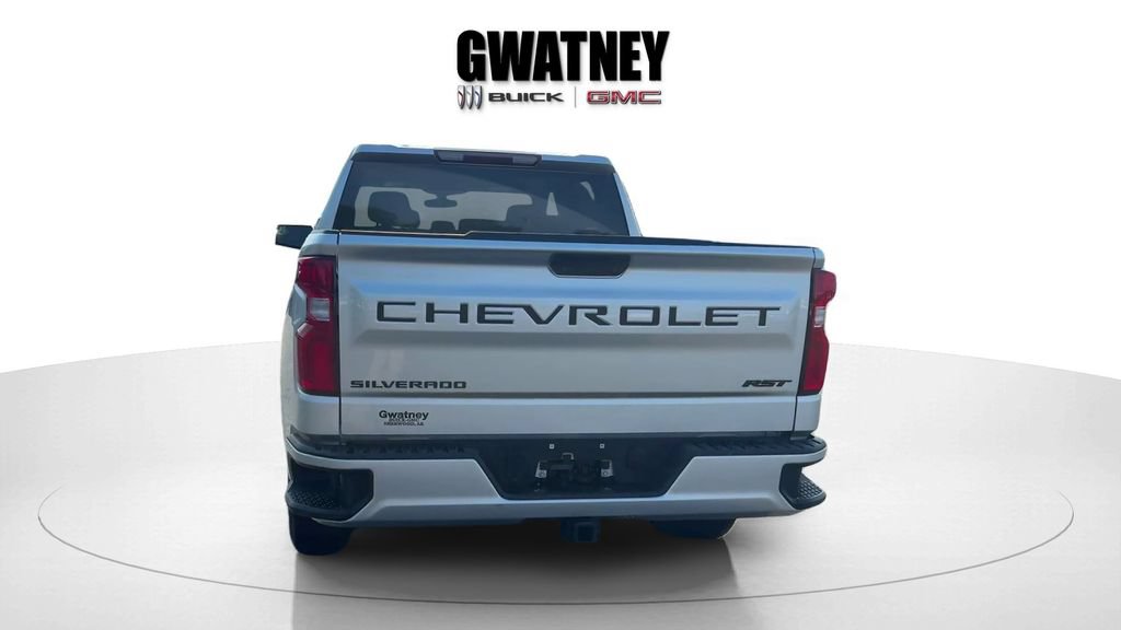 Used 2021 Chevrolet Silverado 1500 RST w/ LPO, Dark Essentials Package AWD/4WD image 4