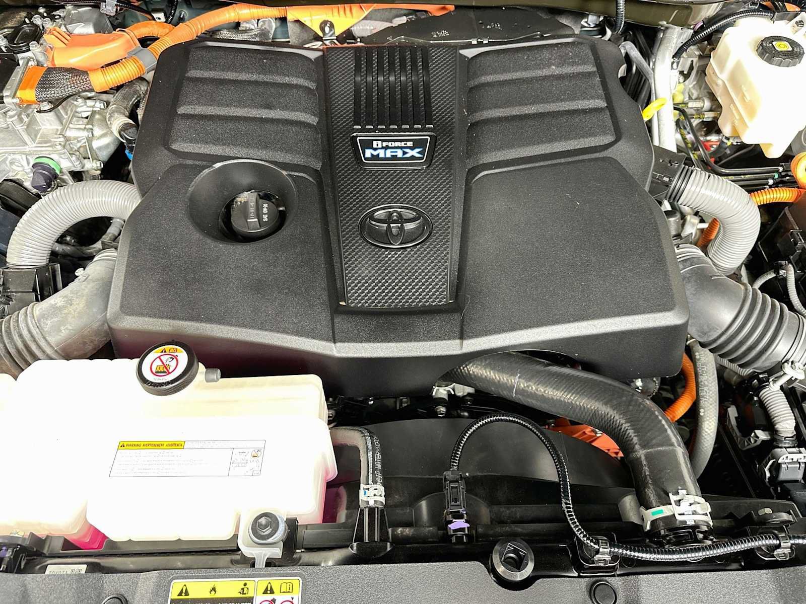Used 2024 Toyota Sequoia Capstone AWD/4WD image 31