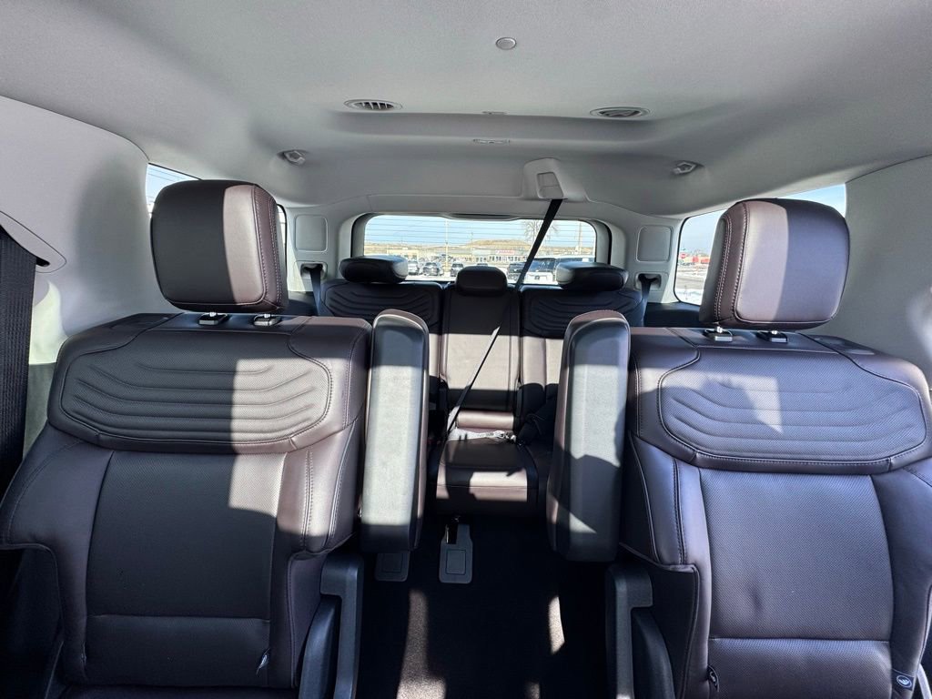 Used 2025 Ford Expedition Platinum w/ Platinum Ultimate Package image 40