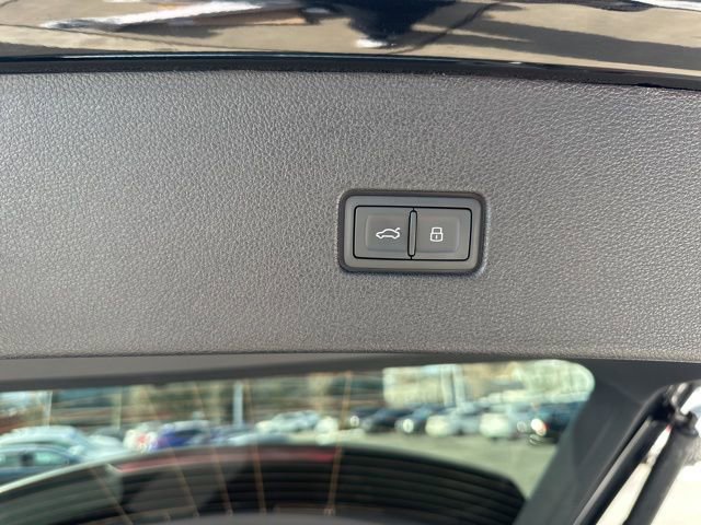 New 2026 Audi SQ8 Prestige AWD/4WD image 15