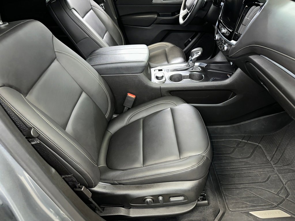 Used 2023 Chevrolet Traverse LT w/ LPO, Floor Liner Package image 35