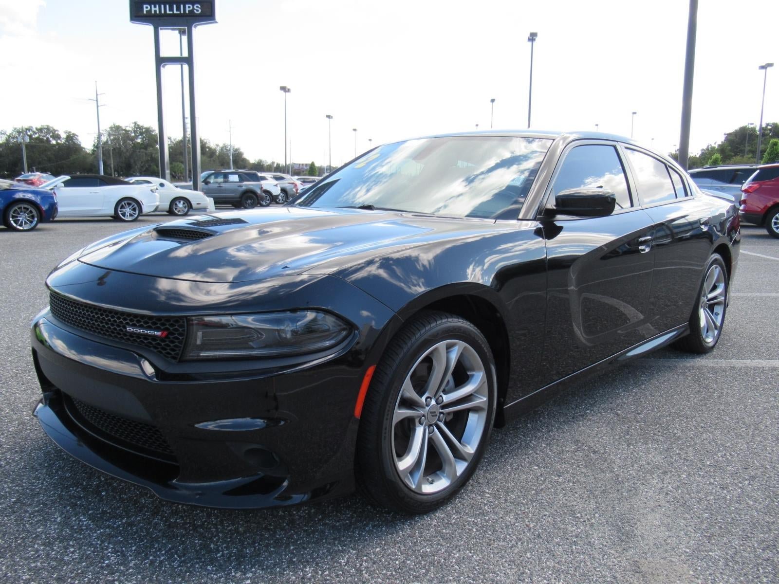 Used 2022 Dodge Charger GT w/ Plus Group RWD image 3