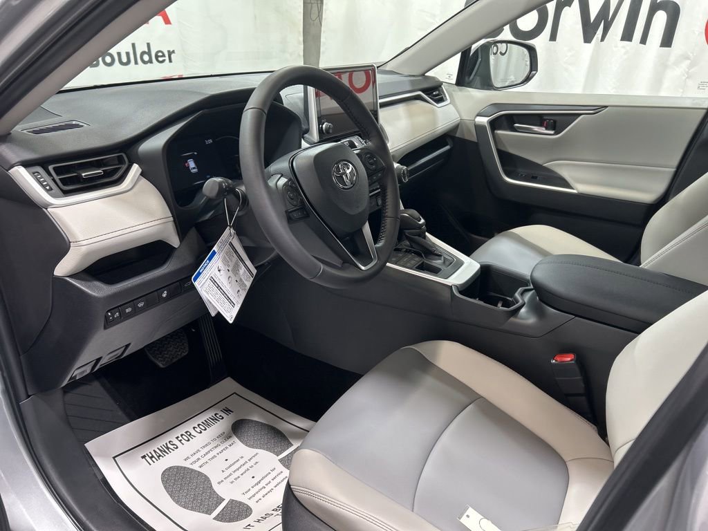 Used 2025 Toyota RAV4 XLE Premium image 19