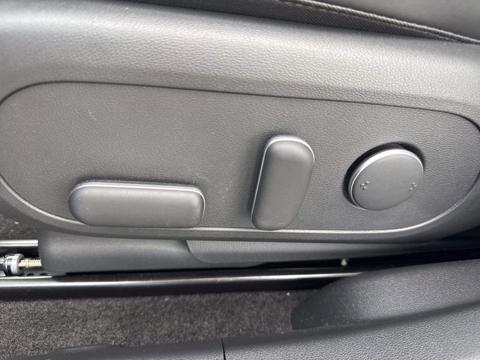 Used 2026 Hyundai Ioniq 5 SEL image 19