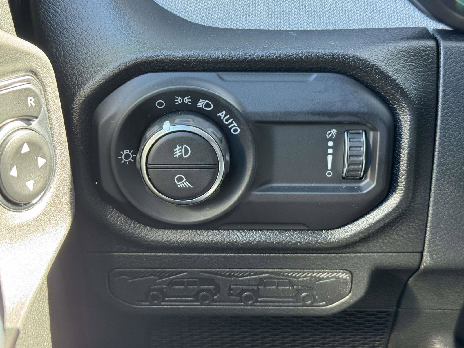 New 2026 Jeep Gladiator Sport AWD/4WD image 22