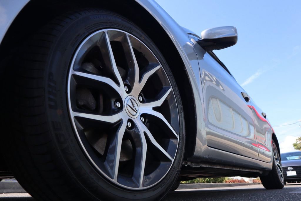 Used 2022 Acura ILX w/ Premium Package FWD image 11