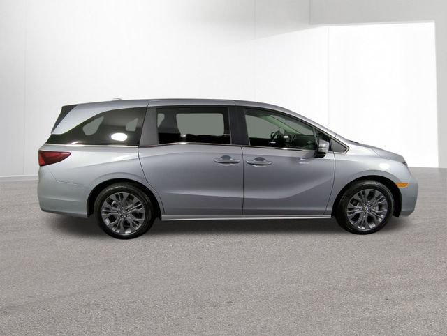 New 2026 Honda Odyssey Touring image 22