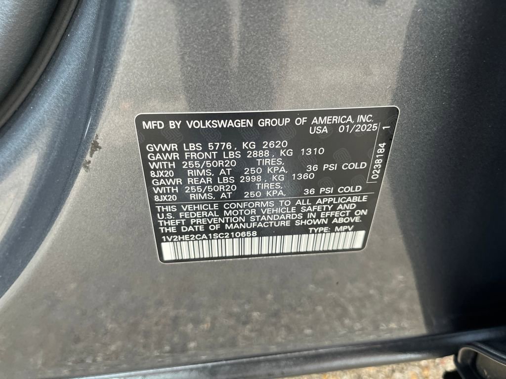 Used 2025 Volkswagen Atlas Cross Sport SE image 28
