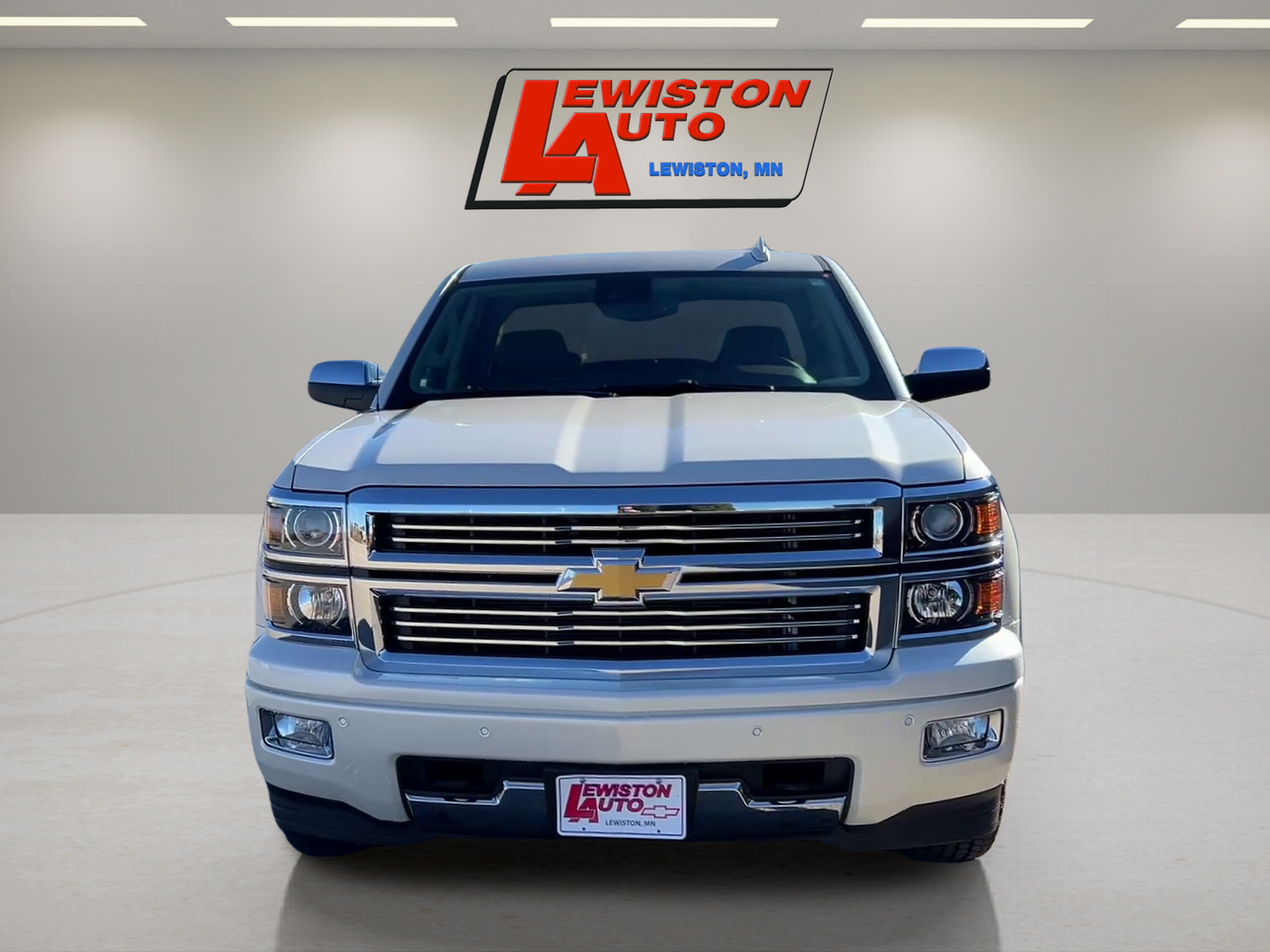 Used 2015 Chevrolet Silverado 1500 High Country w/ High Country Premium Package AWD/4WD image 8