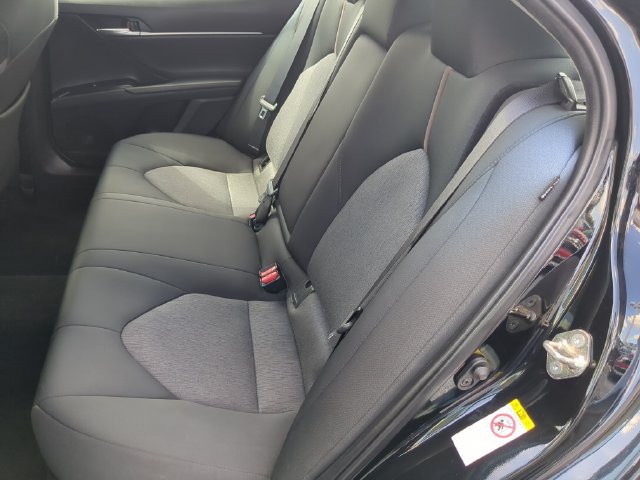 Used 2019 Toyota Camry LE FWD image 19