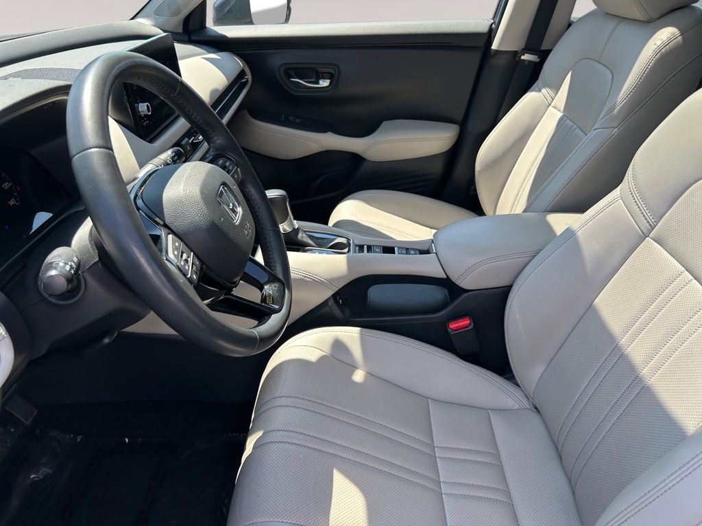 Certified 2025 Honda HR-V EX-L image 9
