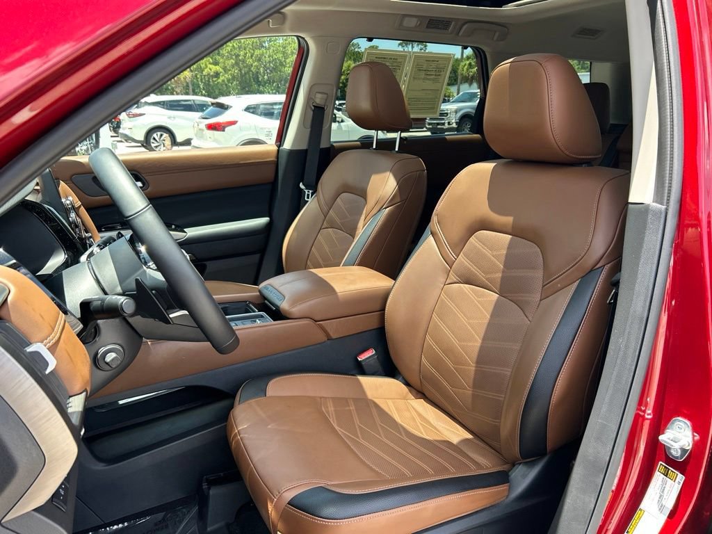 Certified 2025 Nissan Pathfinder Platinum w/ Cargo Package FWD image 21