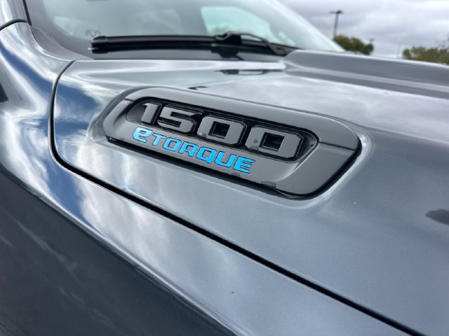 New 2027 RAM 1500 4x4 Crew Cab image 8