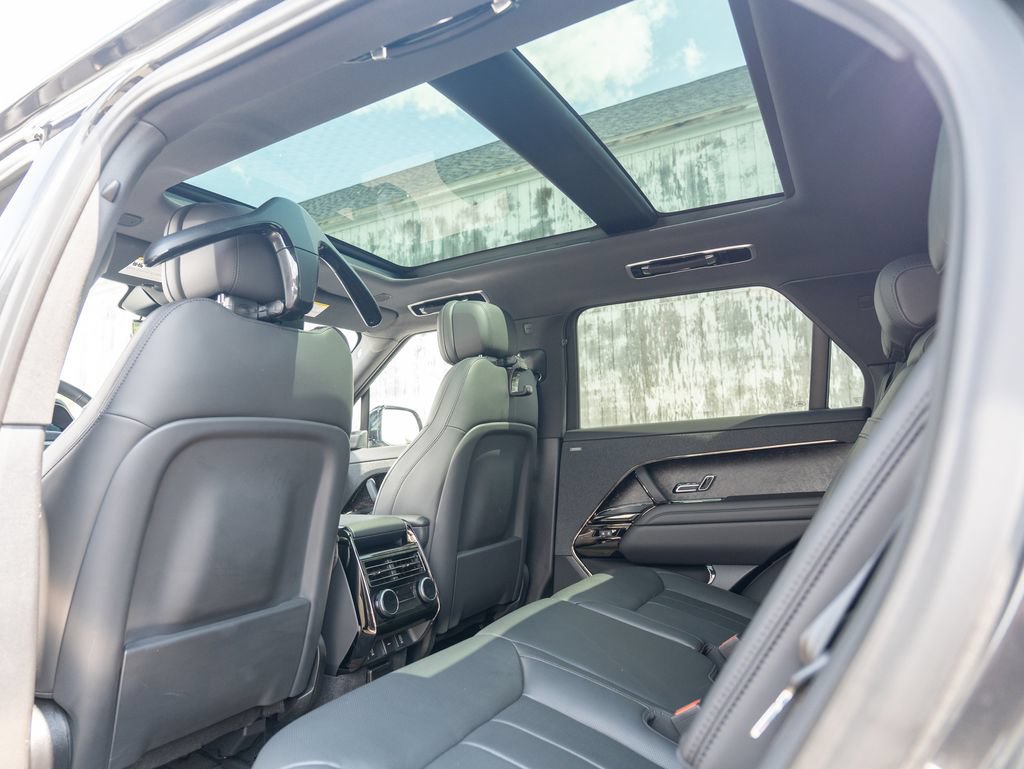 Certified 2026 Land Rover Range Rover Sport Dynamic SE AWD/4WD image 35