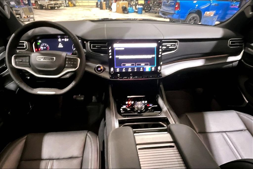 New 2026 Jeep Grand Wagoneer L Limited AWD/4WD image 5