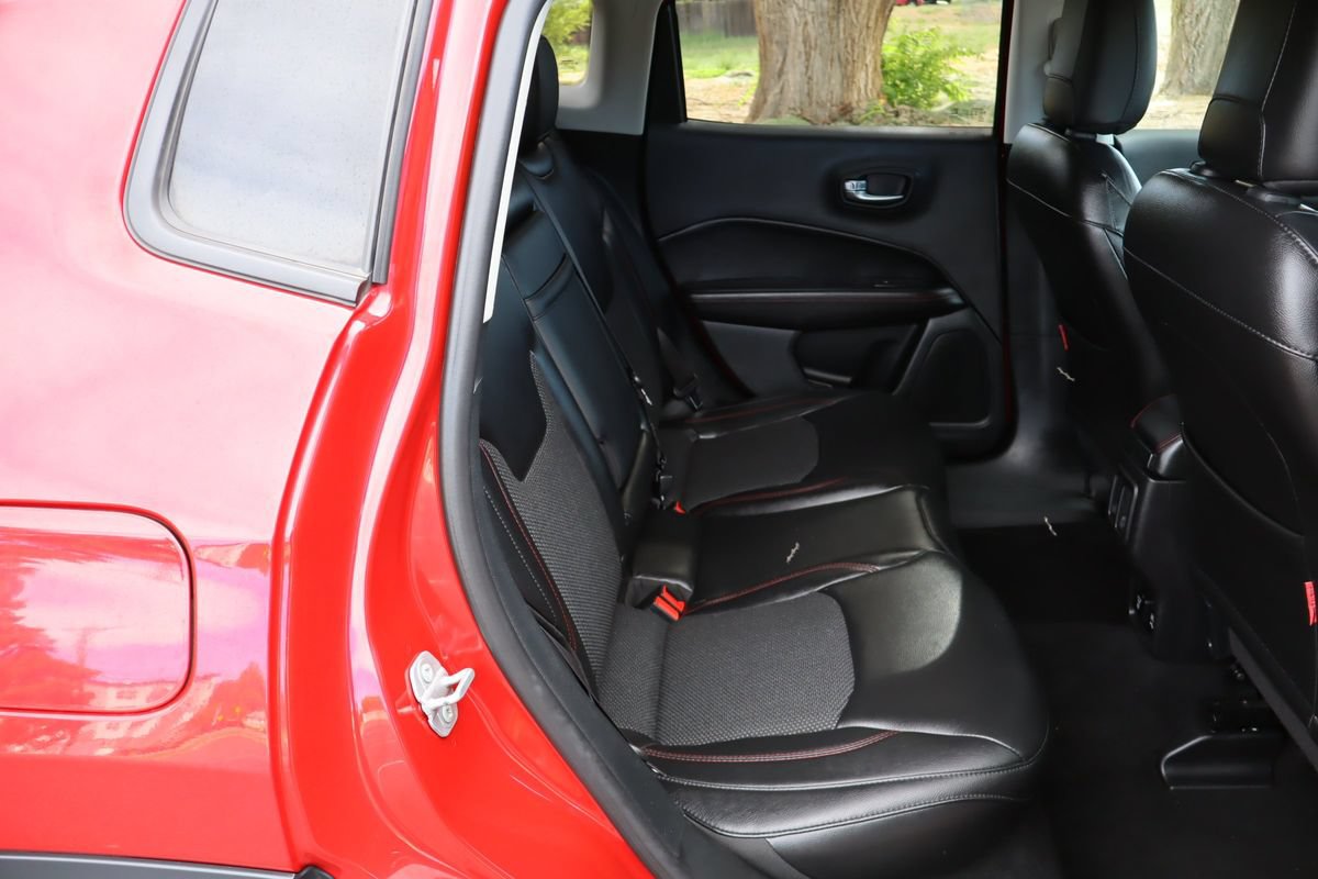 Used 2018 Jeep Compass Trailhawk AWD/4WD image 21