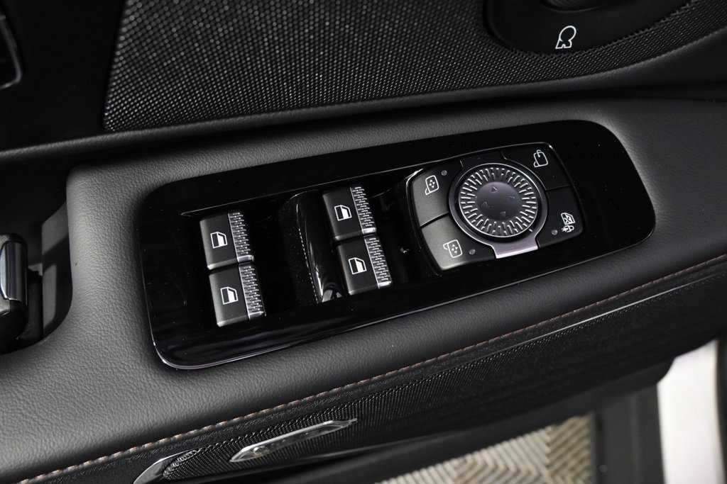 New 2026 Lincoln Nautilus Premier w/ Equipment Group 102A image 23