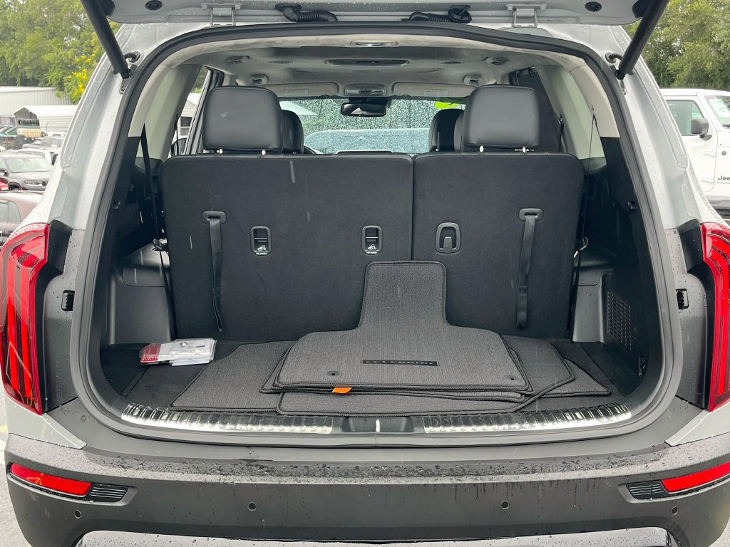 Used 2022 Kia Telluride SX w/ SX Prestige Package AWD/4WD image 28