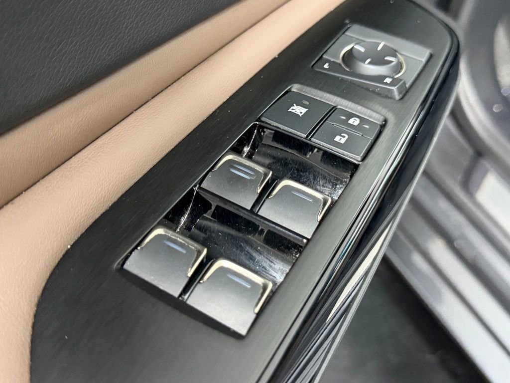 Used 2022 Lexus ES 300h FWD image 19