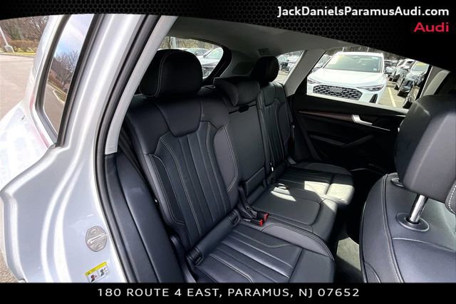 Used 2023 Audi Q5 e Premium Plus w/ Premium Plus Package image 19