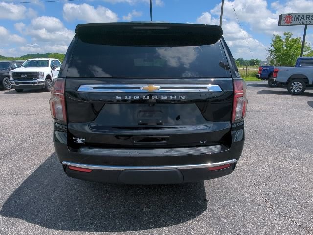 Used 2022 Chevrolet Suburban LT AWD/4WD image 32