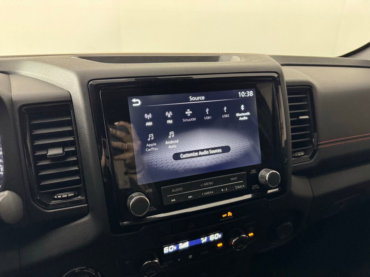 Used 2022 Nissan Frontier PRO-4X w/ Off-Road Protection Package AWD/4WD image 15