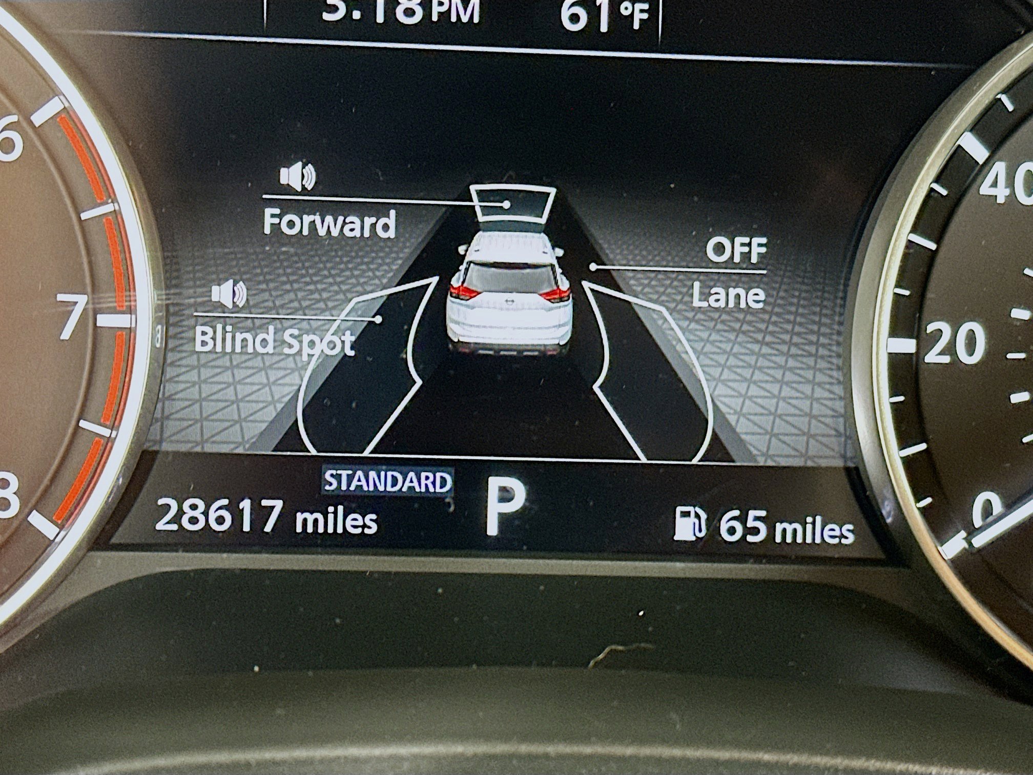 Used 2024 Nissan Rogue SV w/ SV Premium Package image 19